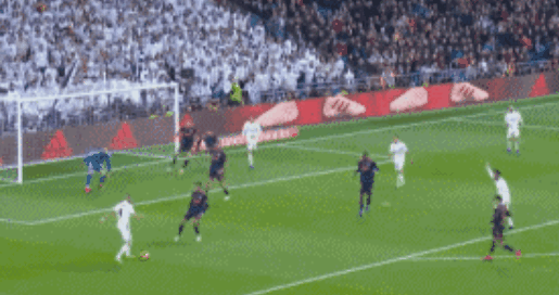 IG惨败TES却迎来好消息！ROOKIE明年不退役，TES赛后上演感人画面