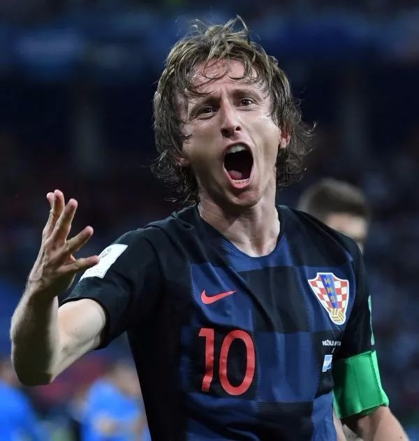 湖人10天短合同签科比-巴夫金！G联赛场均26.7分：180俱乐部表现