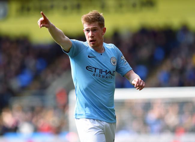 马尔卡宁33+7 爵士战胜独行侠